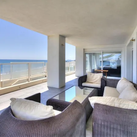 Beachside Villa Estepona Estepona